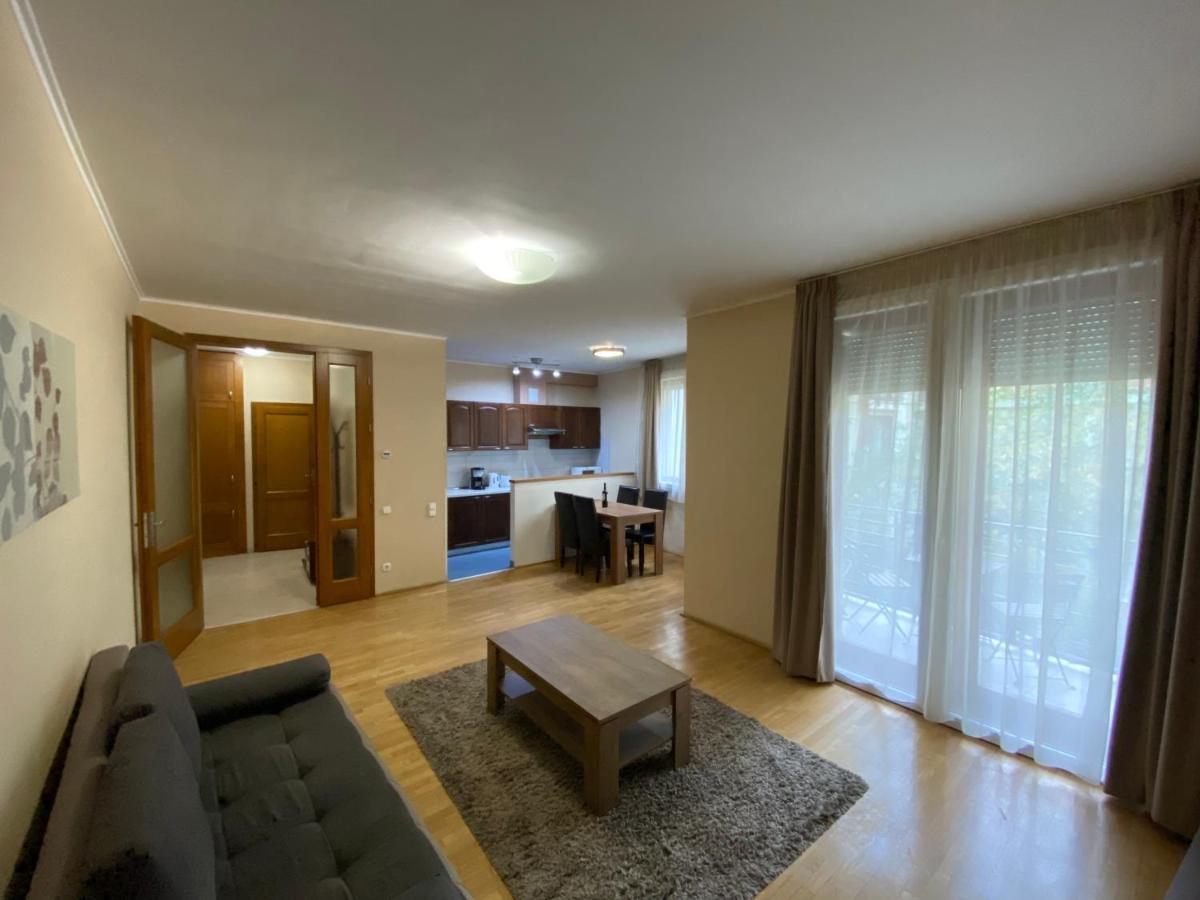 Gozsdu Apartment - Eszterhaz Boedapest Buitenkant foto